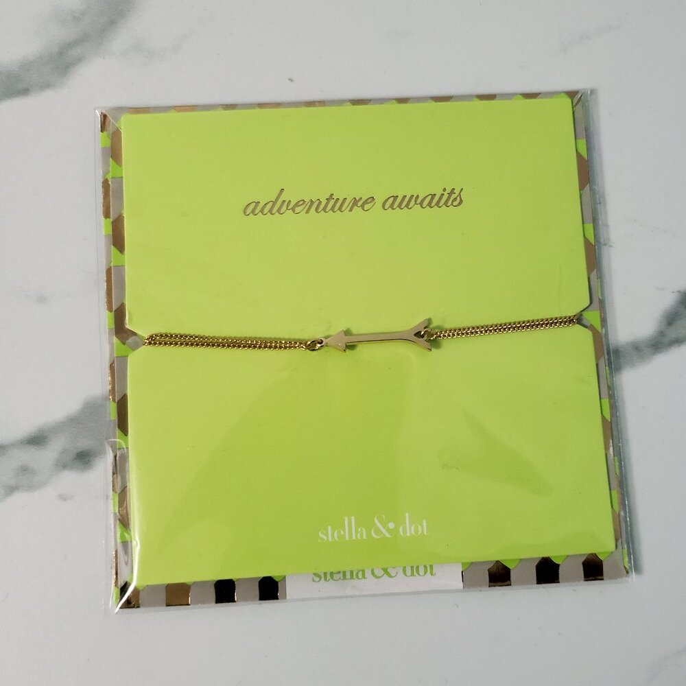 NEW Stella & Dot arrow Wishing bracelet gold tone adjustable gift packaging